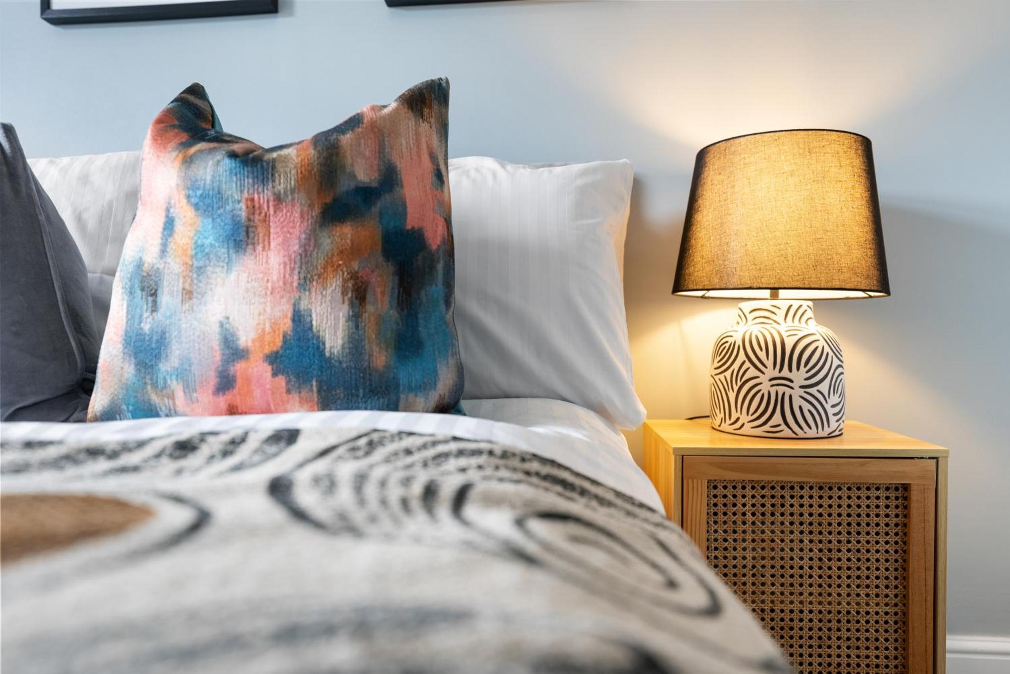 4-Bedroom Stunning Luxe, Spacious & Stylish Design House Bolton, Sleeps 11, With Parking Central Bolton, Links To Manchester, Pet-Friendly, Best For Groups! Work Contractors And Summer Special Offer! - By Blue Puffin Stays Farnworth Exteriér fotografie