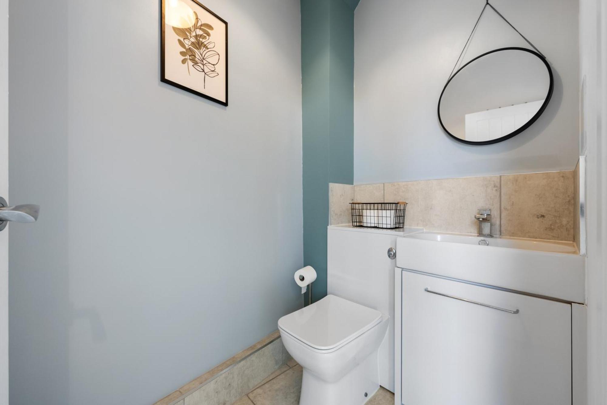 4-Bedroom Stunning Luxe, Spacious & Stylish Design House Bolton, Sleeps 11, With Parking Central Bolton, Links To Manchester, Pet-Friendly, Best For Groups! Work Contractors And Summer Special Offer! - By Blue Puffin Stays Farnworth Exteriér fotografie
