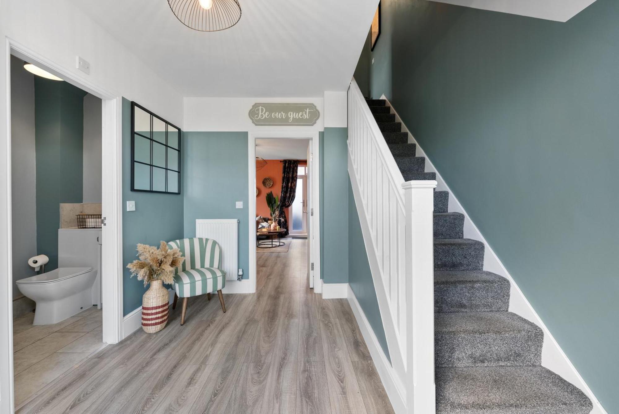4-Bedroom Stunning Luxe, Spacious & Stylish Design House Bolton, Sleeps 11, With Parking Central Bolton, Links To Manchester, Pet-Friendly, Best For Groups! Work Contractors And Summer Special Offer! - By Blue Puffin Stays Farnworth Exteriér fotografie