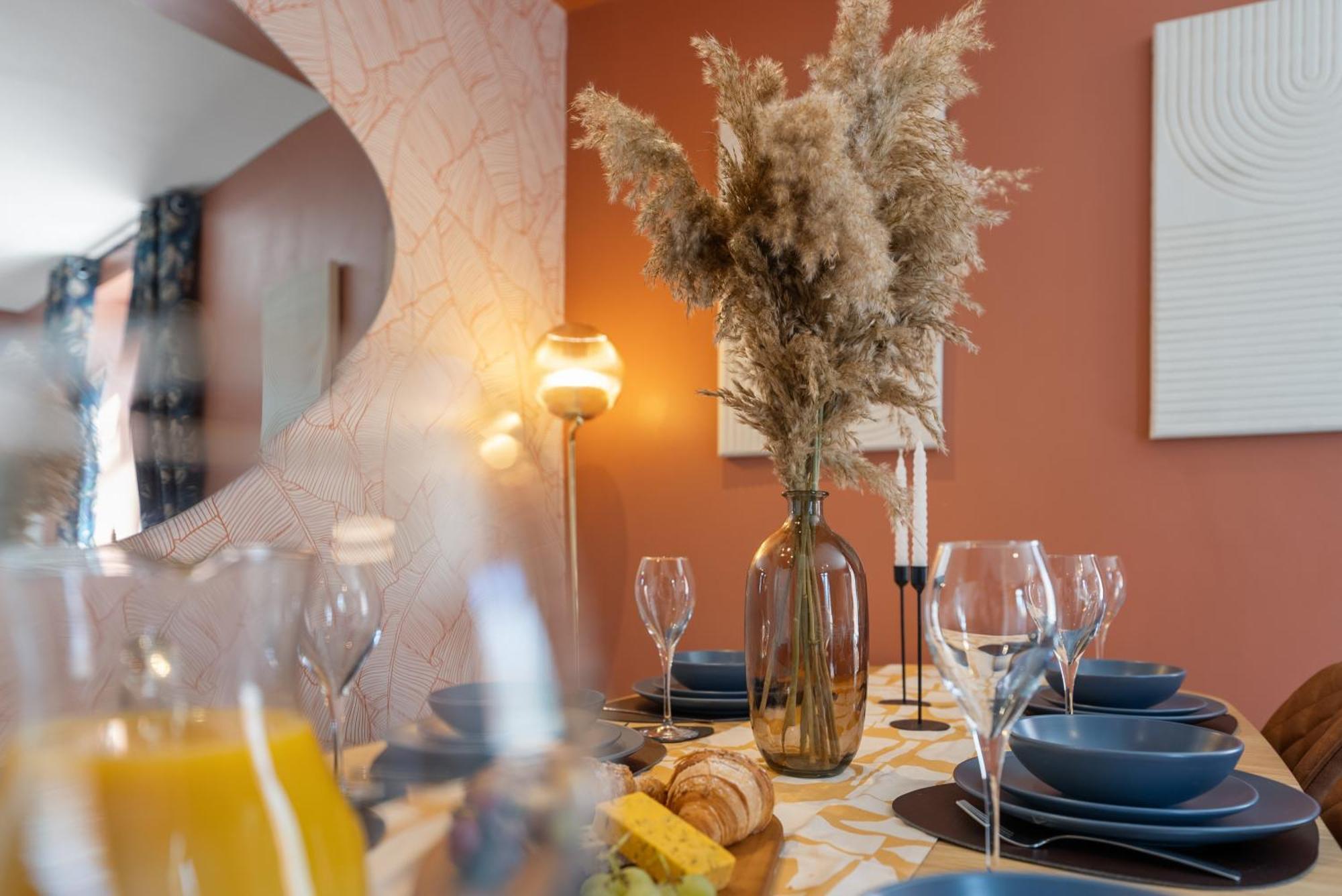 4-Bedroom Stunning Luxe, Spacious & Stylish Design House Bolton, Sleeps 11, With Parking Central Bolton, Links To Manchester, Pet-Friendly, Best For Groups! Work Contractors And Summer Special Offer! - By Blue Puffin Stays Farnworth Exteriér fotografie